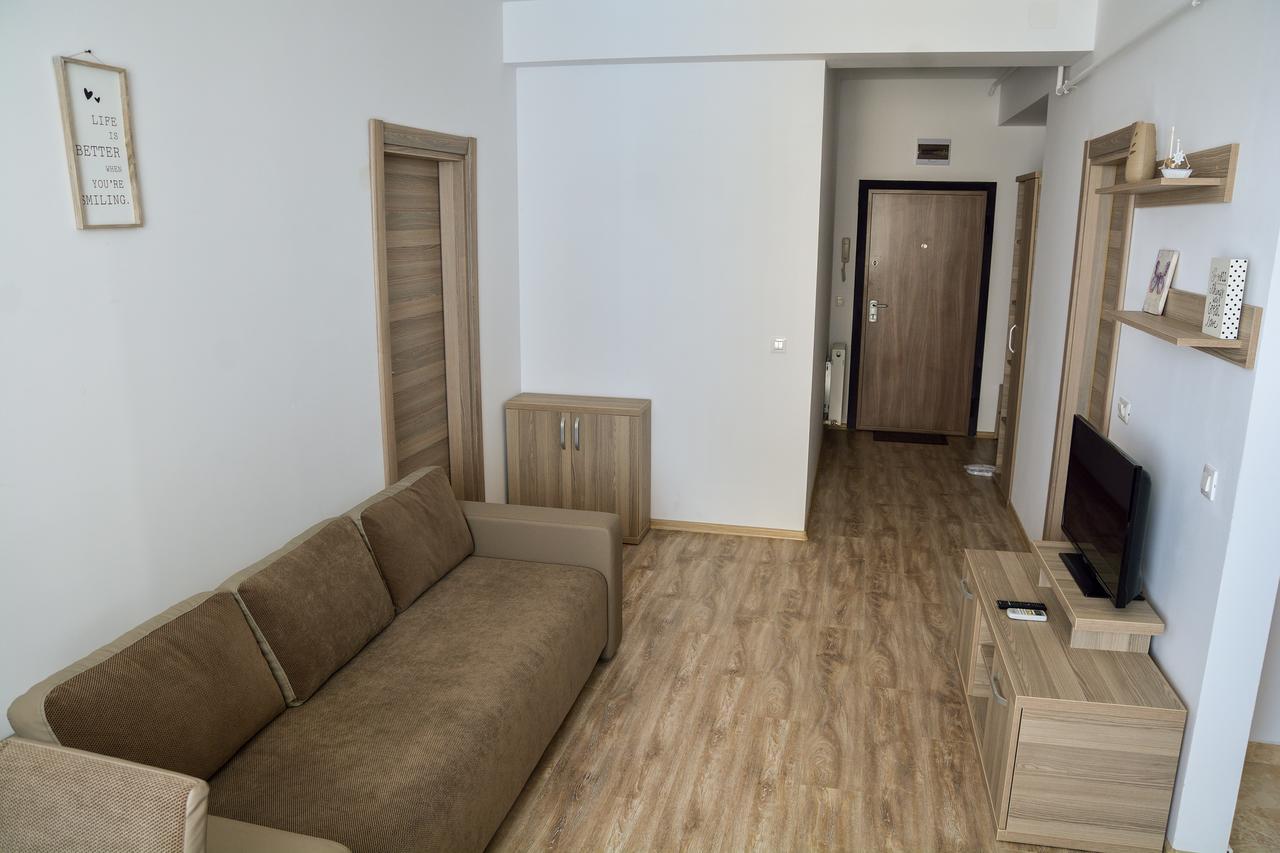 Oceana Summerland Apartment Mamaia Exteriör bild