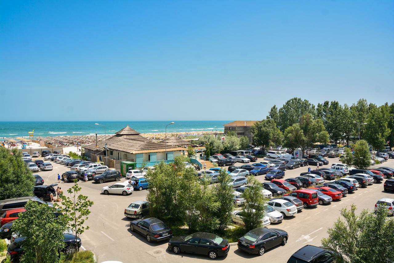Oceana Summerland Apartment Mamaia Exteriör bild