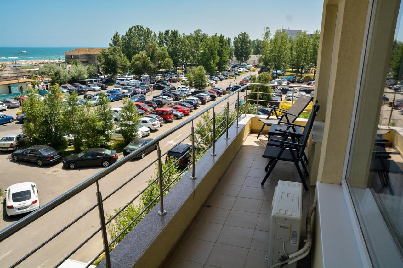 Oceana Summerland Apartment Mamaia Exteriör bild