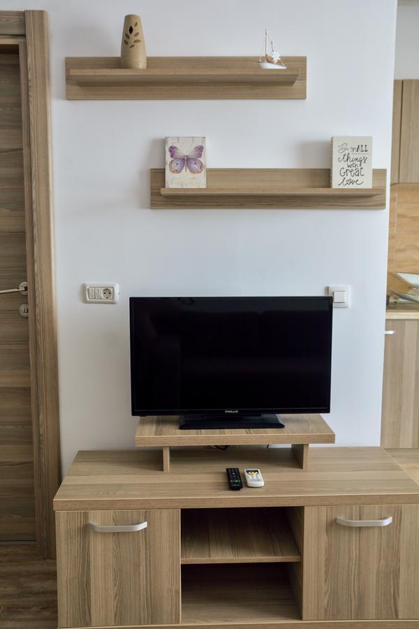 Oceana Summerland Apartment Mamaia Exteriör bild